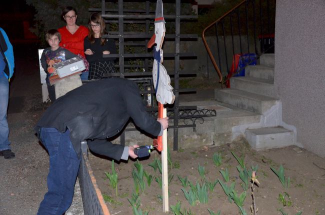 Foto 2, 01.04.2019, Der Feuerwehr - Storch ist gelandet