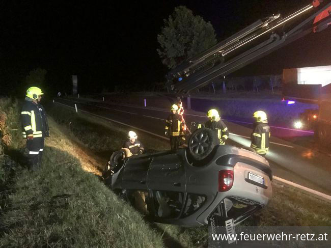 Foto 6, 14.09.2017, Technischer Einsatz - Fahrzeugbergung nach Verkehrsunfall