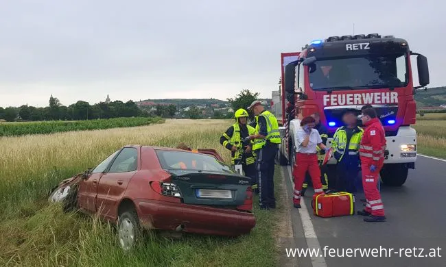 Foto 1, 08.06.2018, Technischer Einsatz - Fahrzeugbergung Foto 1, 08.06.2018, Technischer Einsatz - Fahrzeugbergung