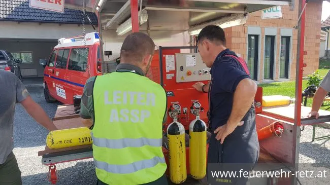 Foto 1, 29.08.2018, Brandeinsatz in Riegersburg - Aufbau Atemschutzsammelplatz