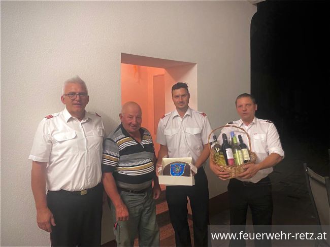 Foto 1, 17.08.2022, Kommando gratulierte zum 75. Geburtstag von EOBI Franz Schnabl Foto 1, 17.08.2022, Kommando gratulierte zum 75. Geburtstag von EOBI Franz Schnabl