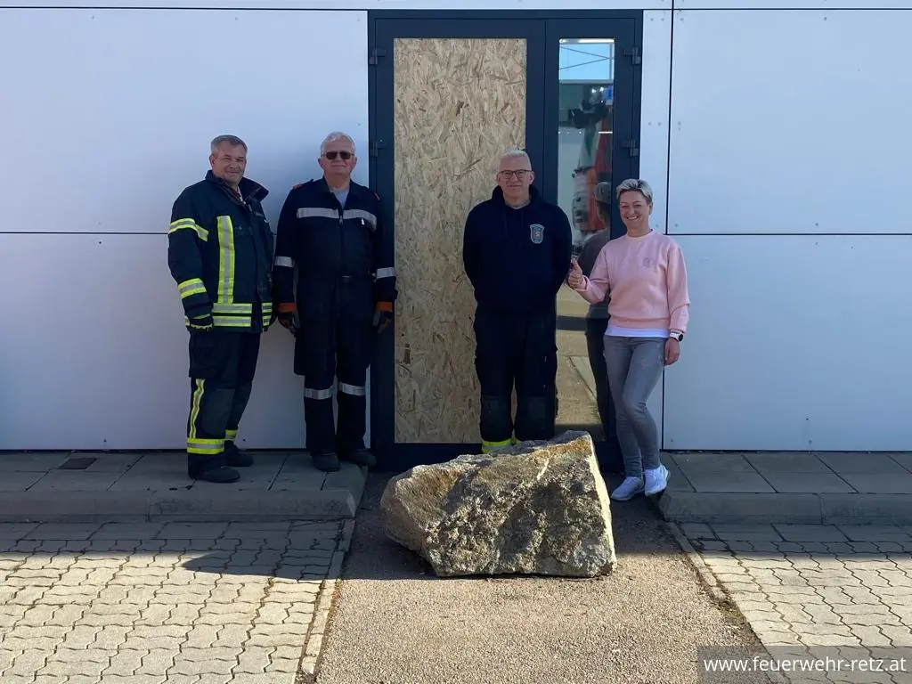 Foto 1, 27.03.2023, Technische Hilfeleistung - Unterstützung nach Einbruchsversuch