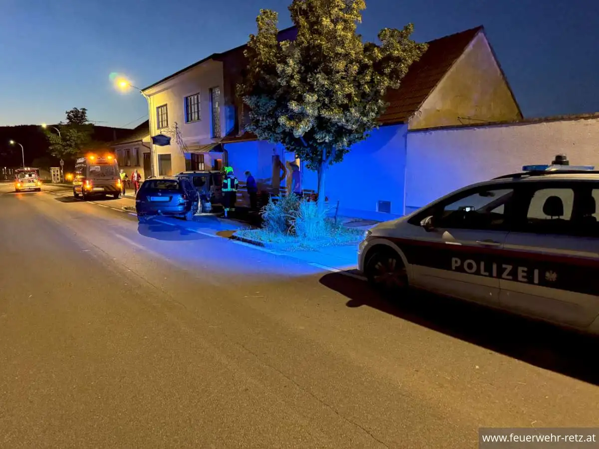 Foto 1, 24.06.2024, Technischer Einsatz - PKW-Bergung