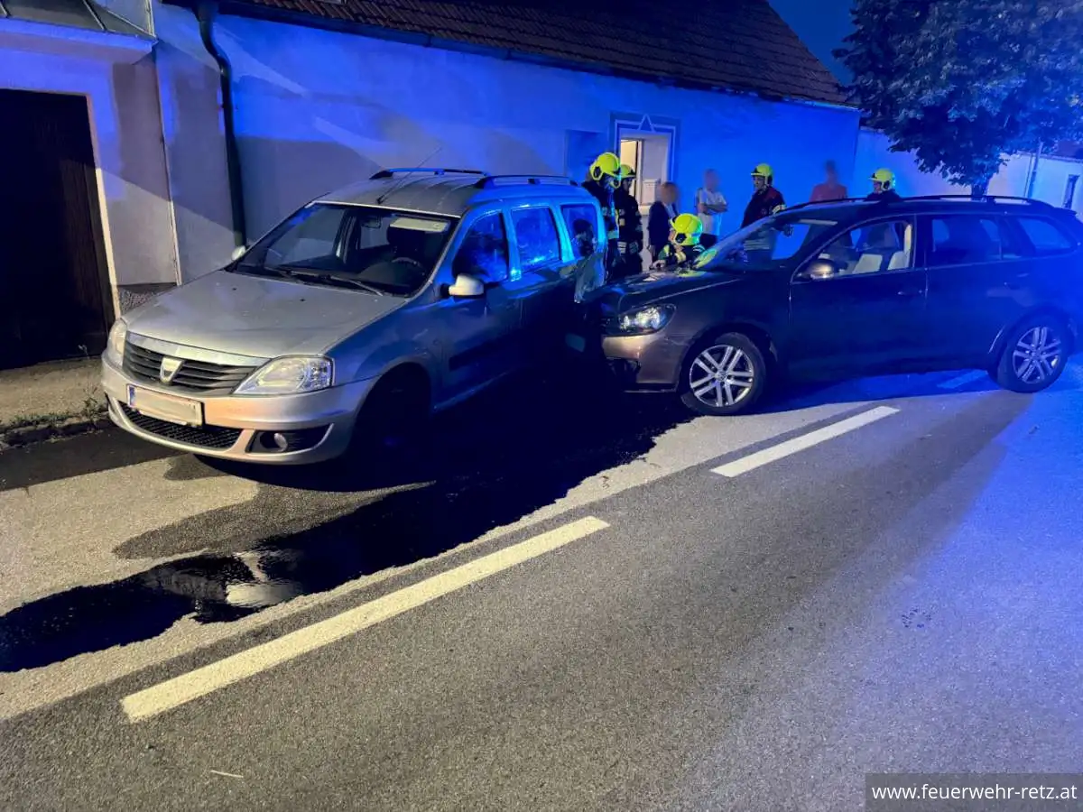 Foto 3, 24.06.2024, Technischer Einsatz - PKW-Bergung