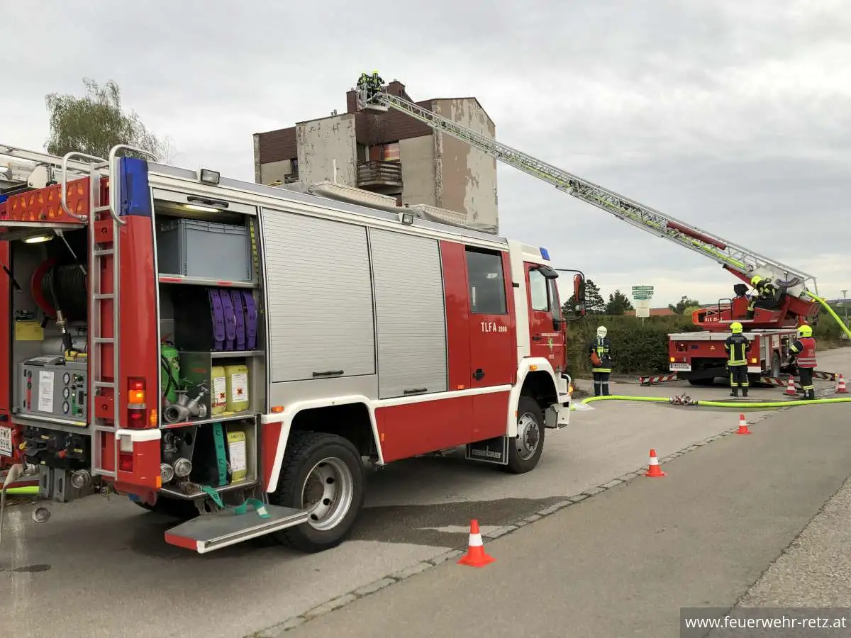 Foto 1, 07.08.2023, Branddienst-Übung - Wohnungsbrand Foto 1, 07.08.2023, Branddienst-Übung - Wohnungsbrand