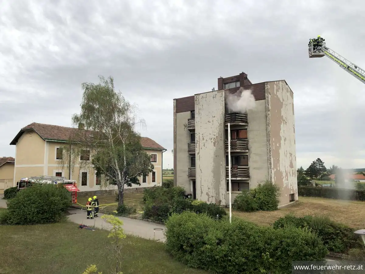 Foto 3, 07.08.2023, Branddienst-Übung - Wohnungsbrand Foto 3, 07.08.2023, Branddienst-Übung - Wohnungsbrand