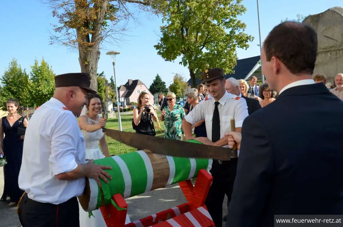 Foto 6, 12.09.2023, Feuerwehrhochzeit - Löschmeister Klaus Wiklicky hat geheiratet
