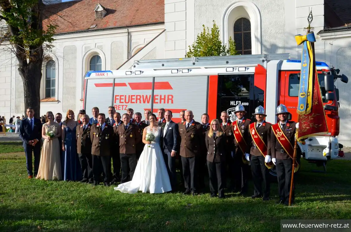 Foto 10, 12.09.2023, Feuerwehrhochzeit - Löschmeister Klaus Wiklicky hat geheiratet