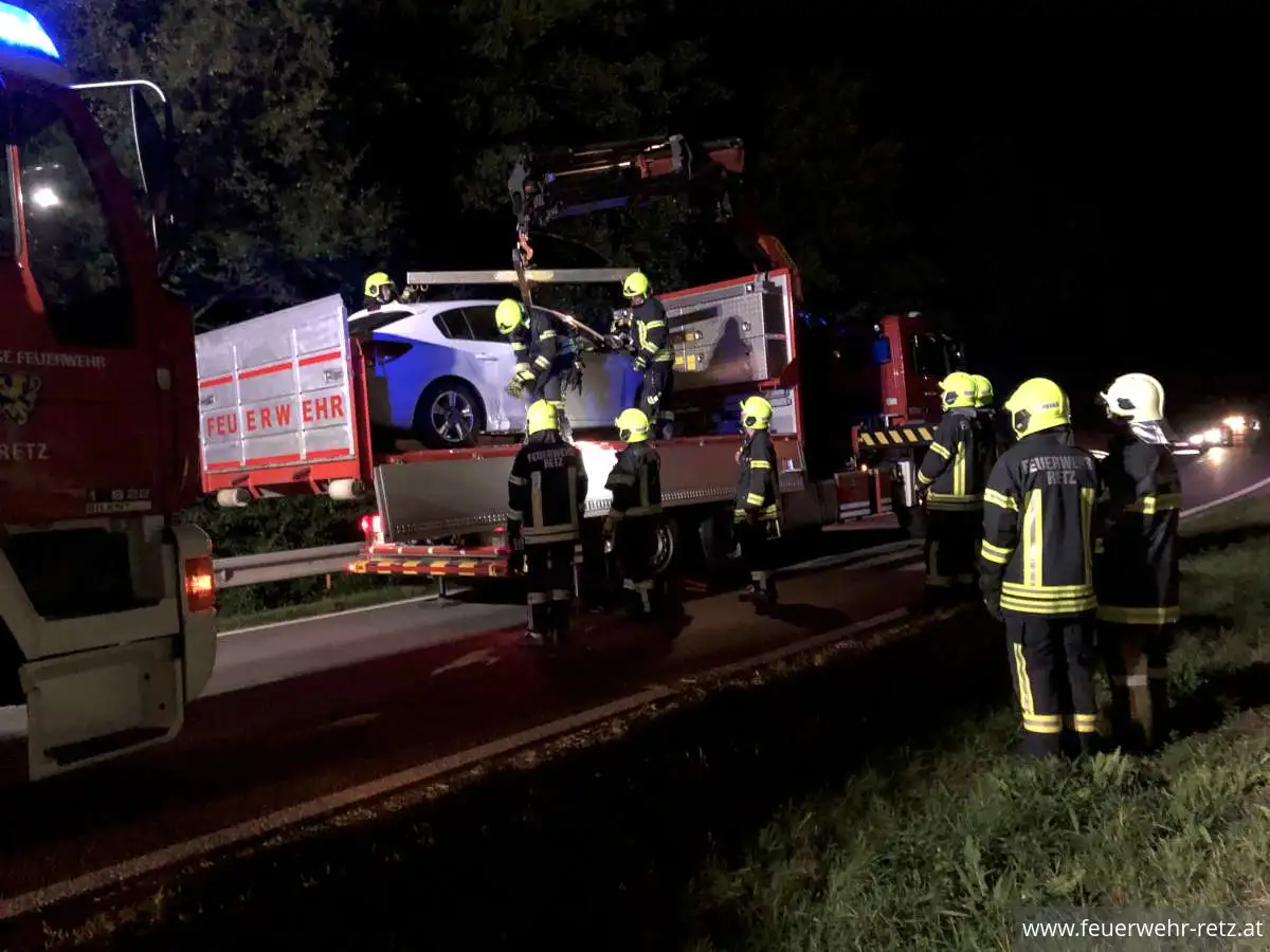 Foto 10, 26.09.2023, Einsatzreiches Wochenende - Weinlesefest und 2 Verkehrsunfälle