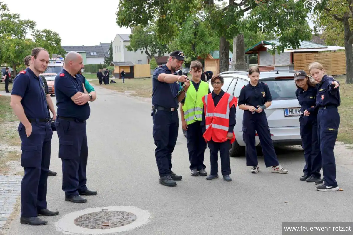 Foto 4, 03.10.2023, Erlebniswandertag der Feuerwehrjugend in Retz - 250 Kinder und Jugendliche beim Fertigkeitsabzeichen 