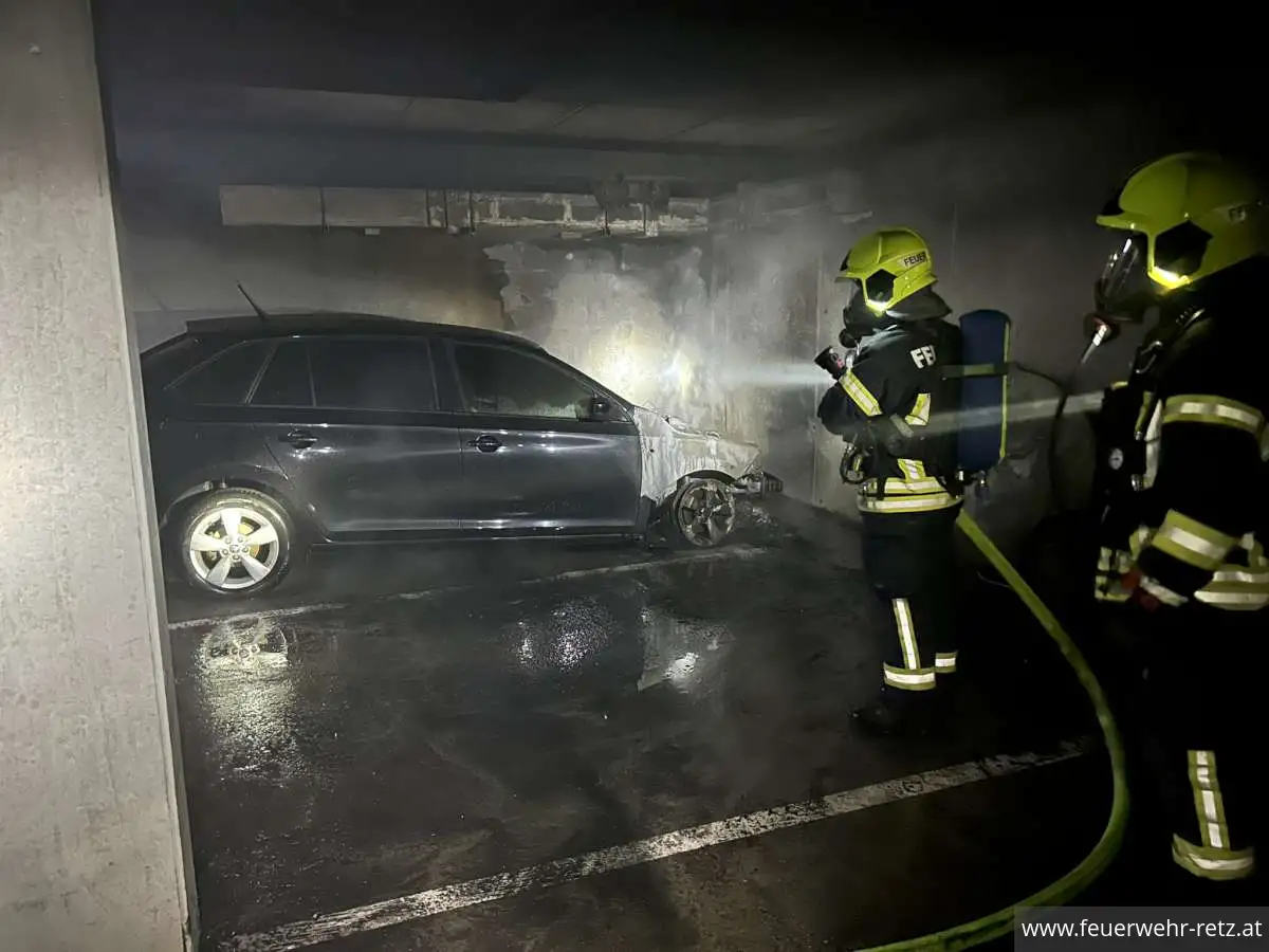 Foto 8, 04.07.2024, Brandeinsatz - PKW-Brand in Tiefgarage