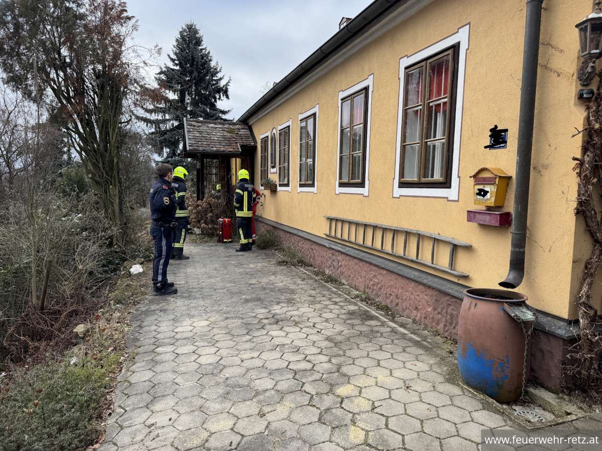 Foto 3, 14.01.2025, Technischer Einsatz - Türöffnung Foto 3, 14.01.2025, Technischer Einsatz - Türöffnung