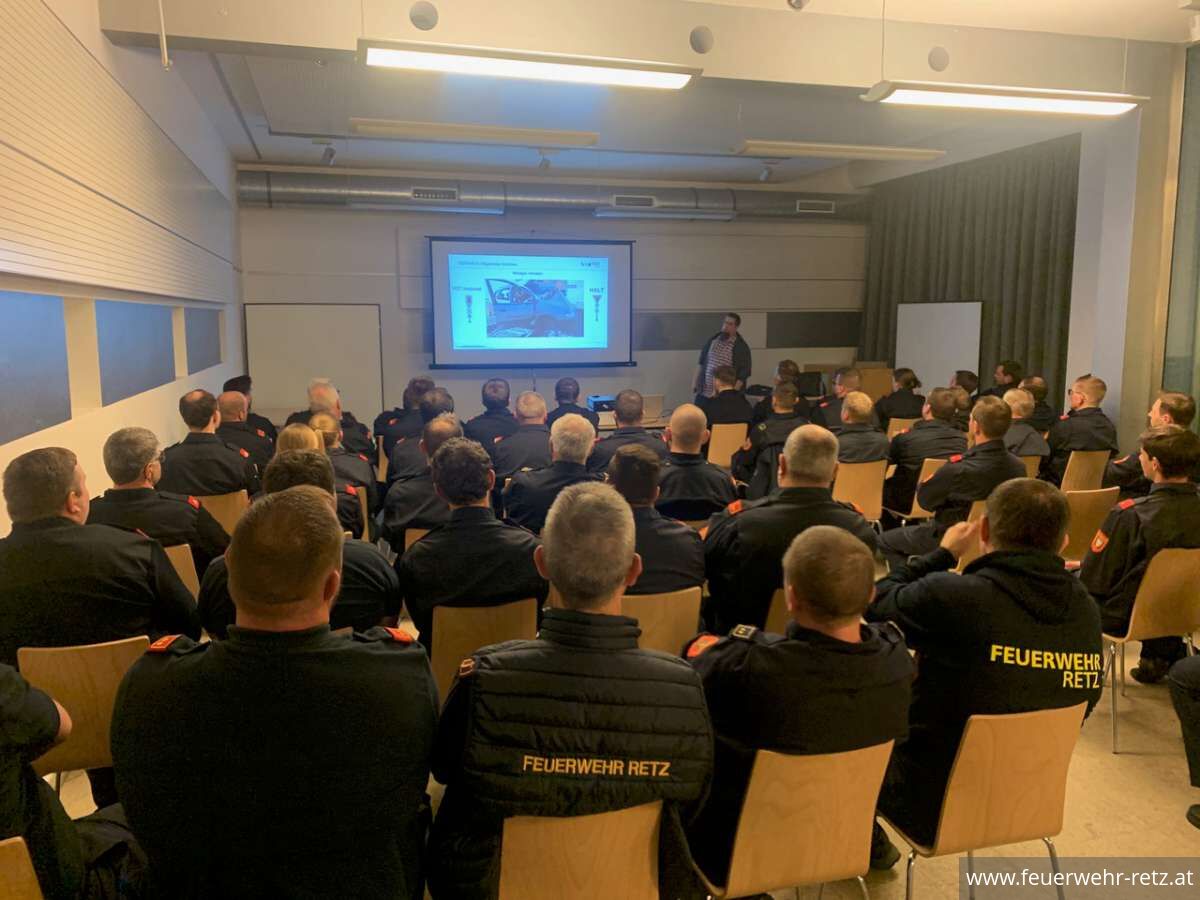 Foto 2, 17.03.2025, Winterschulung des Unterabschnittes Retz