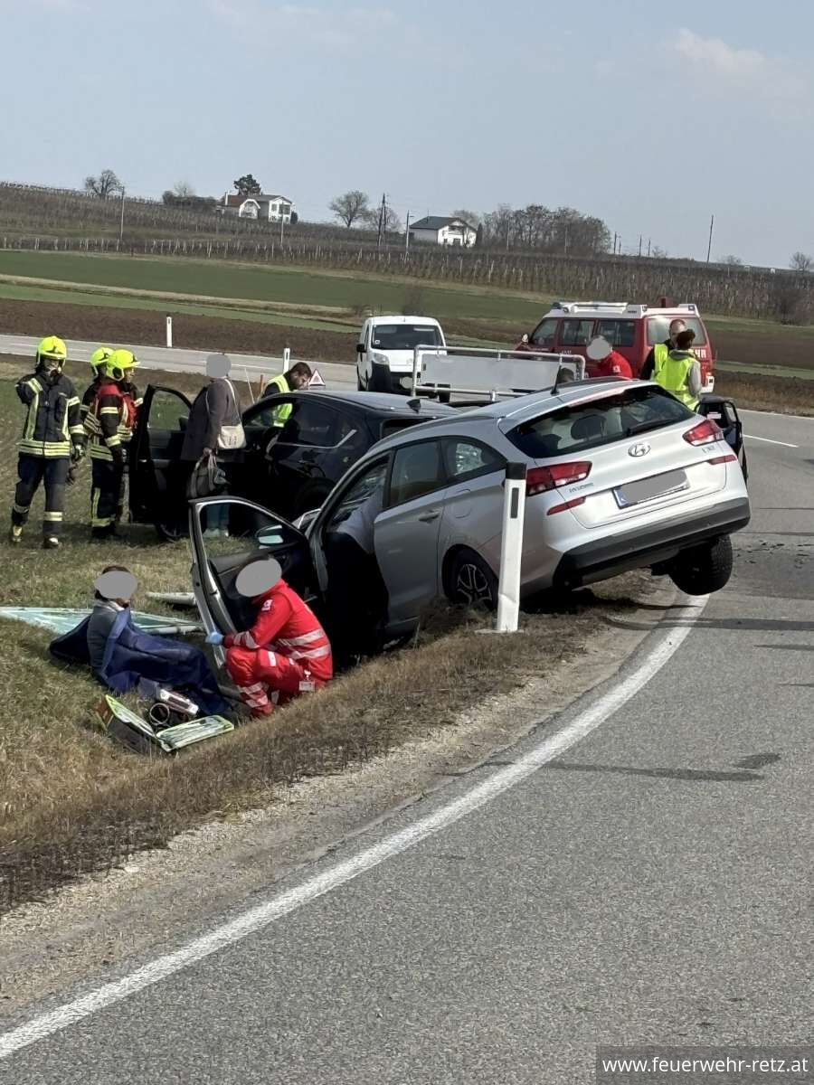 Foto 2, 24.03.2025, Technischer Einsatz - Verkehrsunfall auf Retzer Spange
