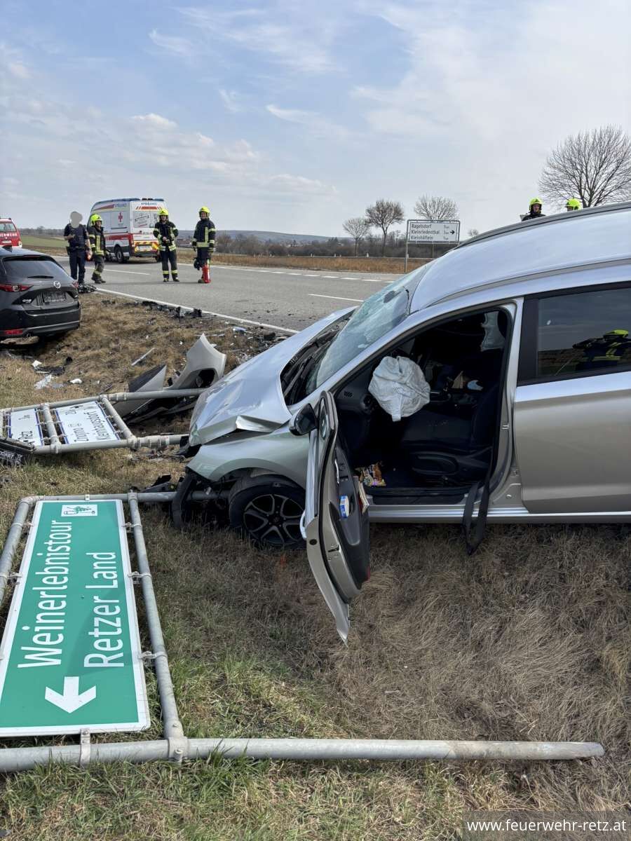 Foto 5, 24.03.2025, Technischer Einsatz - Verkehrsunfall auf Retzer Spange