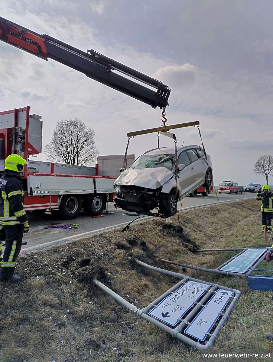 Foto 6, 24.03.2025, Technischer Einsatz - Verkehrsunfall auf Retzer Spange
