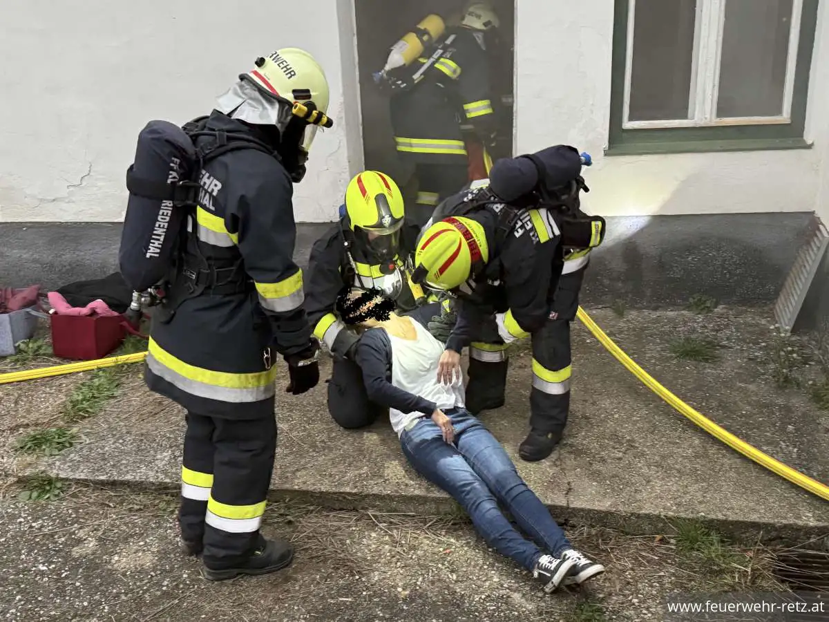 Foto 6, 13.10.2025, Unterabschnittsübung des UA Retz in Kleinriedenthal