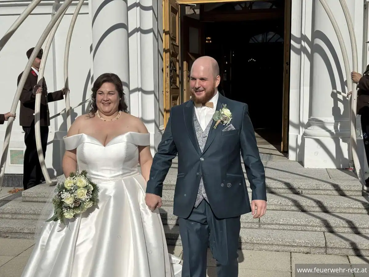 Foto 6, 30.10.2025, Feuerwehrhochzeit Markus und Denise Wiklicky