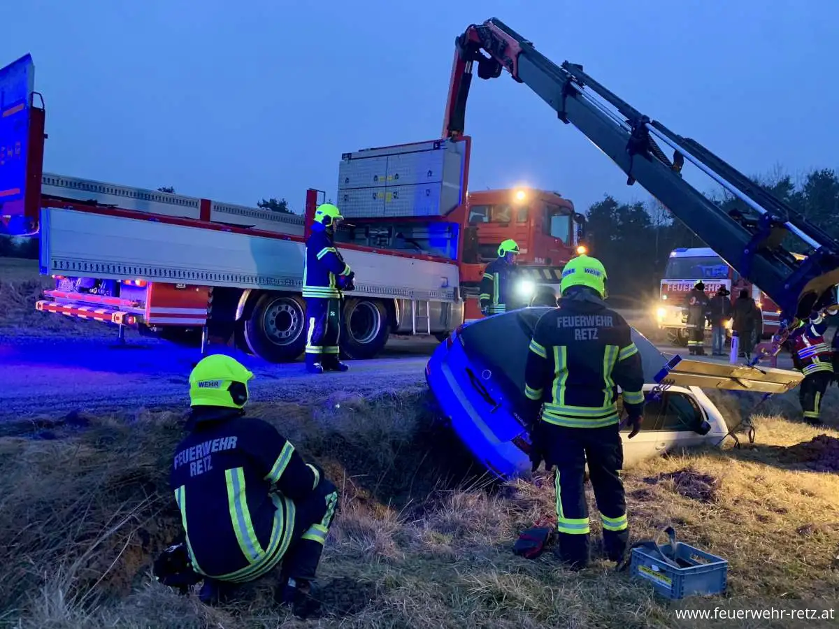 Foto 2, 11.02.2026, Technischer Einsatz - PKW-Bergung Foto 2, 11.02.2026, Technischer Einsatz - PKW-Bergung