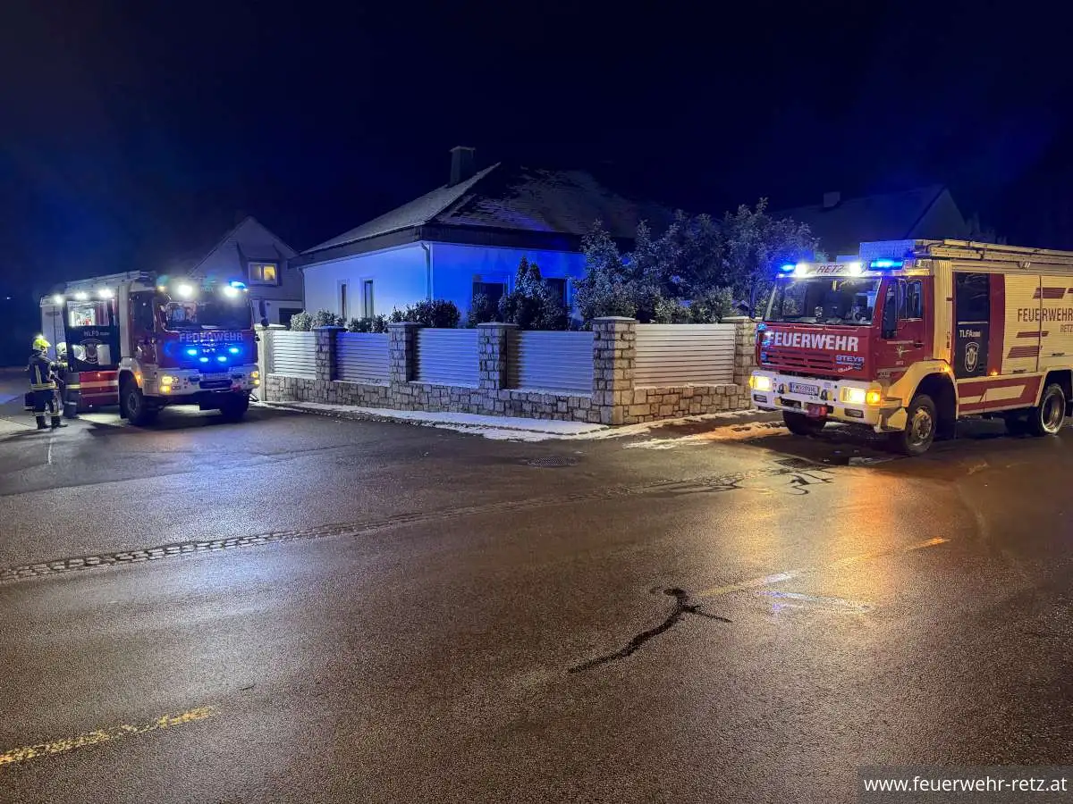Foto 1, 16.02.2026, Brandverdacht im Stadtgebiet - Einsatzreicher Tag für die Feuerwehr Retz