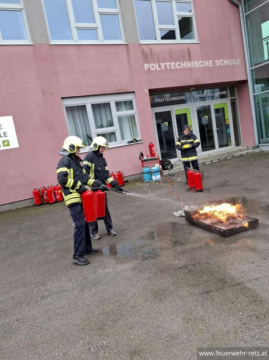 Foto 1, 23.03.2026, Erfolgreicher Wissenstest am Samstag, den 21. März der Feuerwehrjugend Retz in Hollabrunn!