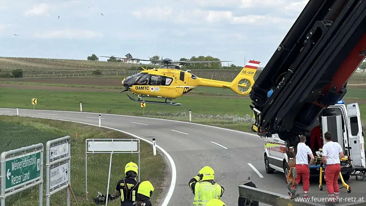 Foto 9, 11.05.2026, Technischer Einsatz - Fahrzeugbergung nach Verkehrsunfall