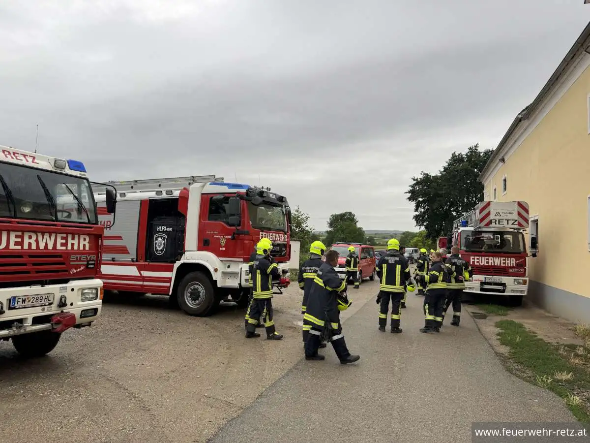 Foto 1, 11.06.2026, Gemeinsam für den Ernstfall gerüstet: Übung der FF Retz und FF Unternalb