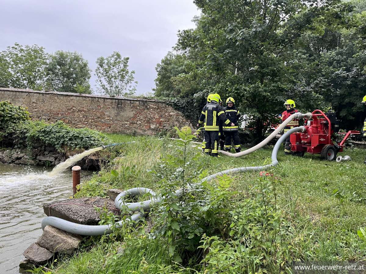Foto 5, 11.06.2026, Gemeinsam für den Ernstfall gerüstet: Übung der FF Retz und FF Unternalb Foto 5, 11.06.2026, Gemeinsam für den Ernstfall gerüstet: Übung der FF Retz und FF Unternalb