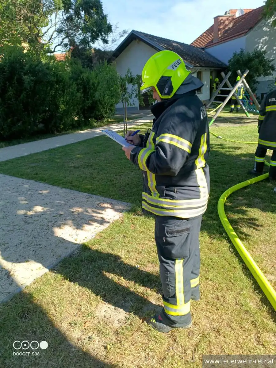 Foto 5, 15.06.2026, Erfolgreiche Übungen der Feuerwehr Retz im Kindergarten und in der Mittelschule