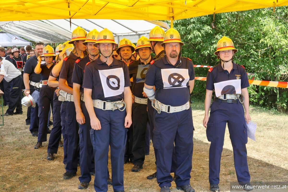 Foto 1, 03.07.2026, Erfolgreiche Teilnahme der FF Retz bei den Bezirksfeuerwehrleistungsbewerben in Unterretzbach