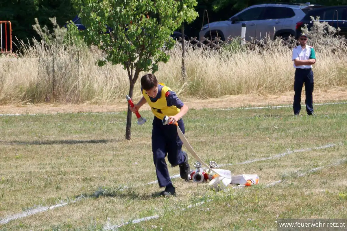 Foto 10, 03.07.2026, Erfolgreiche Teilnahme der FF Retz bei den Bezirksfeuerwehrleistungsbewerben in Unterretzbach