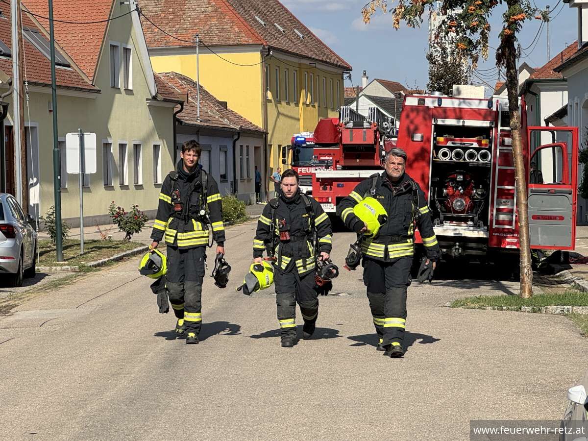 Foto 7, 10.08.2026, Brandeinsatz - Gebäudebrand in Zellerndorf