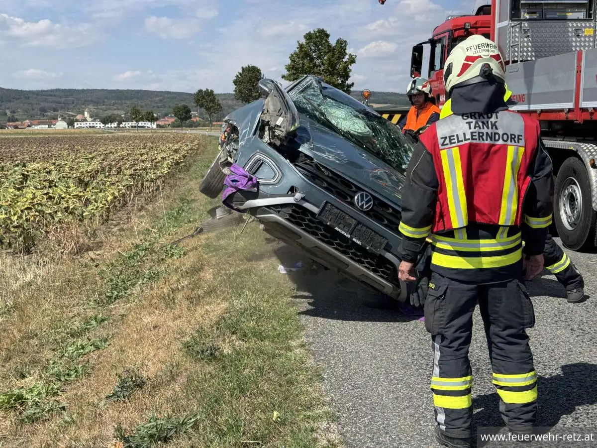 Foto 2, 27.08.2026, Technischer Einsatz - PKW-Bergung Foto 2, 27.08.2026, Technischer Einsatz - PKW-Bergung