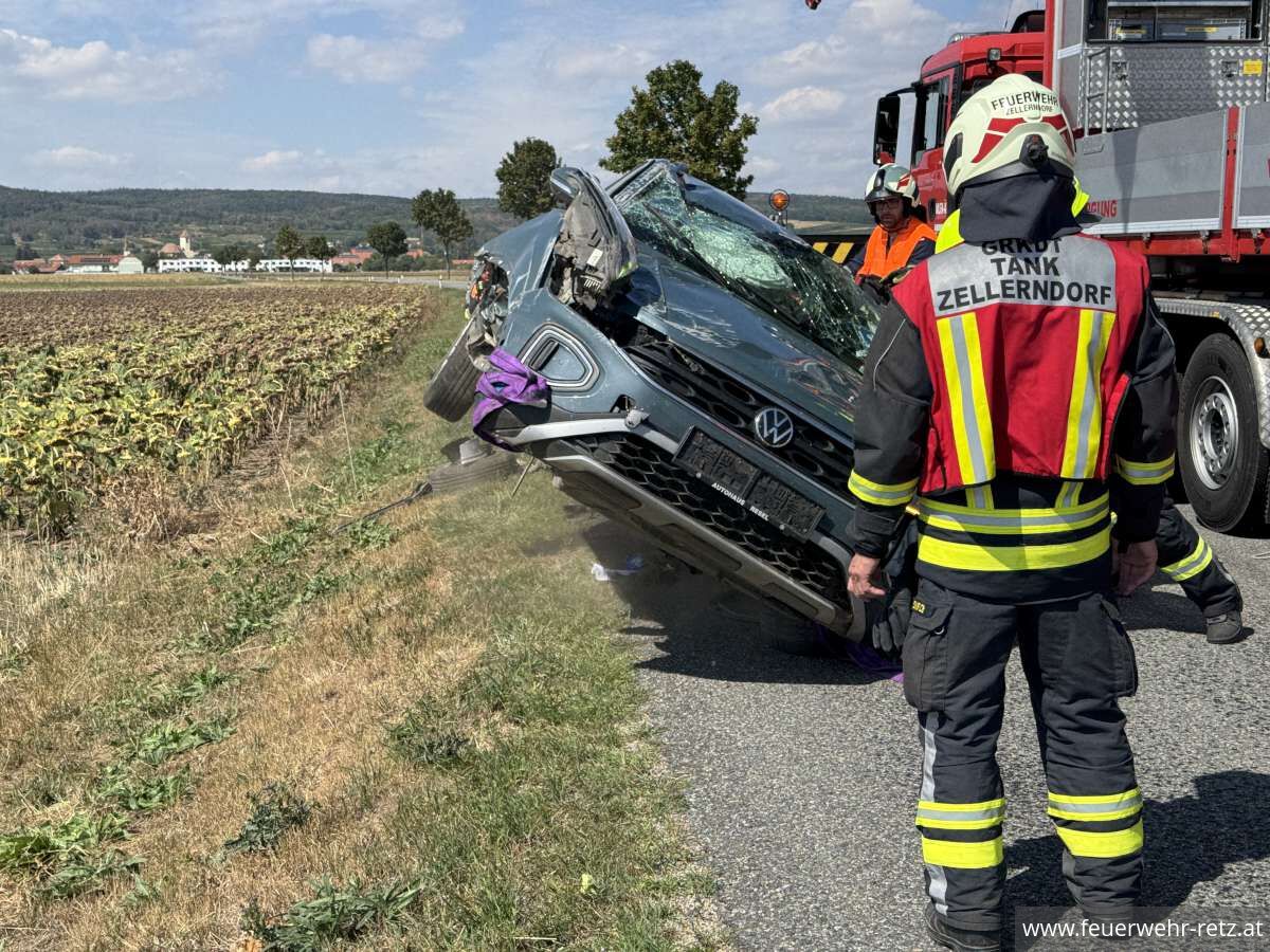 Foto 2, 27.08.2026, Technischer Einsatz - PKW-Bergung