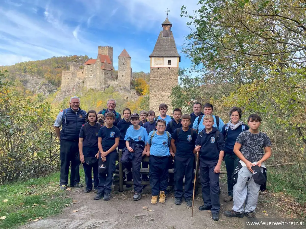 Foto 8, 19.10.2026, Feuerwehrjugend Retz erfolgreich beim Fertigkeitsabzeichen „Sicher zu Wasser & Land“
