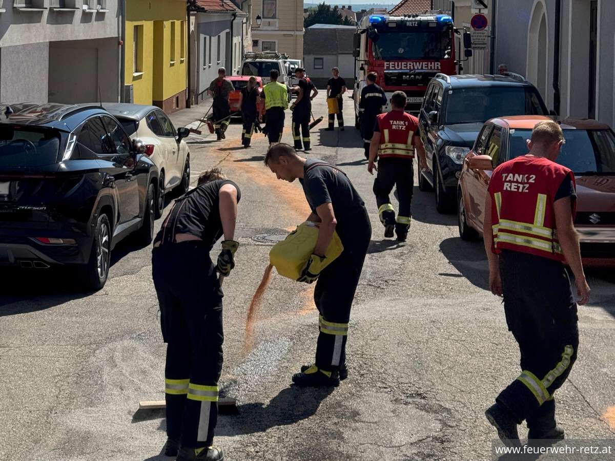 Foto 1, 14.08.2025, Schadstoffeinsatz - Betriebsmittelaustritt