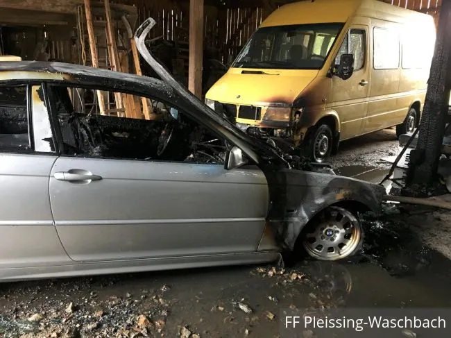 Foto 1, 30.10.2018, Brandeinsatz - Scheunenbrand in Pleissing-Waschbach Foto 1, 30.10.2018, Brandeinsatz - Scheunenbrand in Pleissing-Waschbach