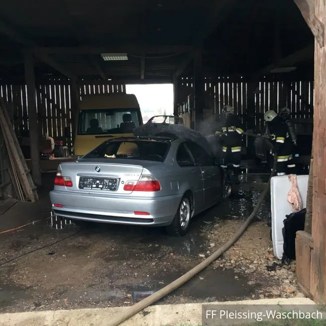 Foto 9, 30.10.2018, Brandeinsatz - Scheunenbrand in Pleissing-Waschbach Foto 9, 30.10.2018, Brandeinsatz - Scheunenbrand in Pleissing-Waschbach