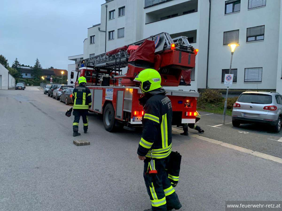Foto 1, 08.10.2024, Technischer Einsatz - Türöffnung