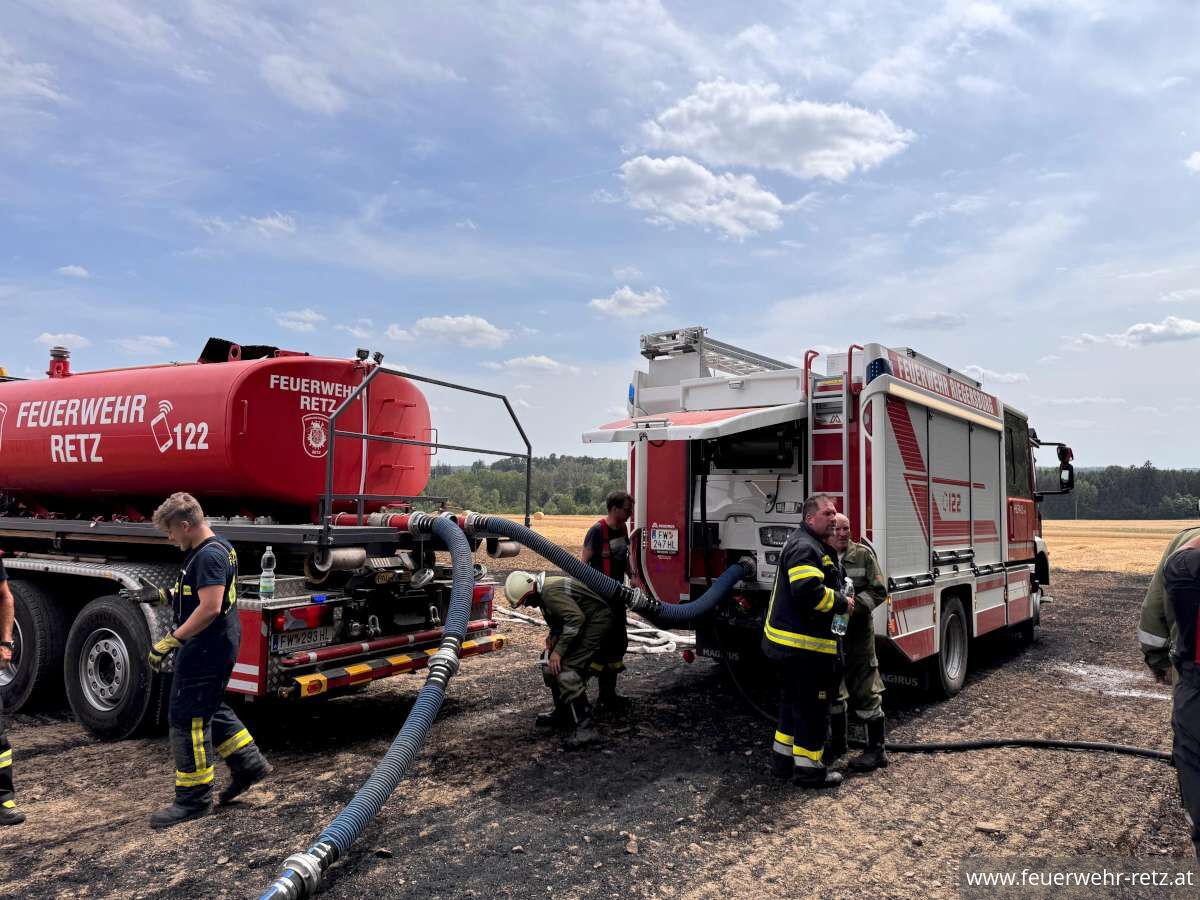 Foto 4, 15.07.2026, Brandeinsatz - Feldbrand in Riegersburg rasch unter Kontrolle gebracht
