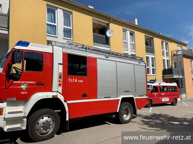 Foto 1, 27.06.2022, Technischer Einsatz - Person aus Aufzug befreit