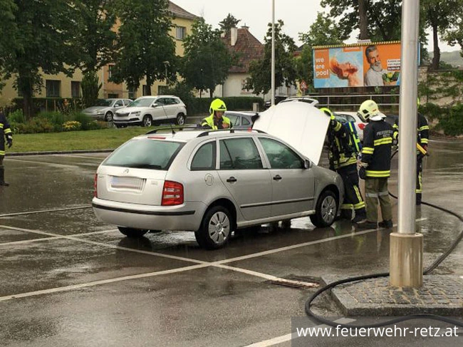 Foto 1, 18.06.2020, Brandeinsatz - Fahrzeugbrand vermutet