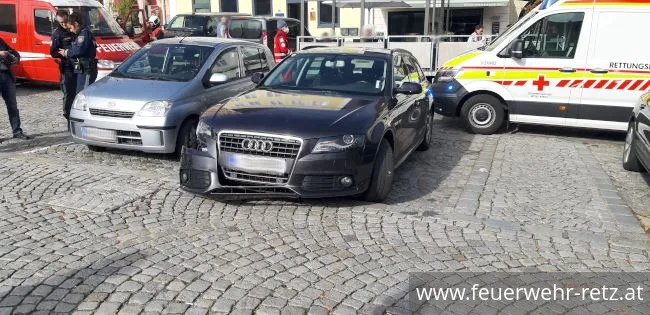 Foto 1, 18.10.2021, Technischer Einsatz - Verkehrsunfall am Retzer Hauptplatz