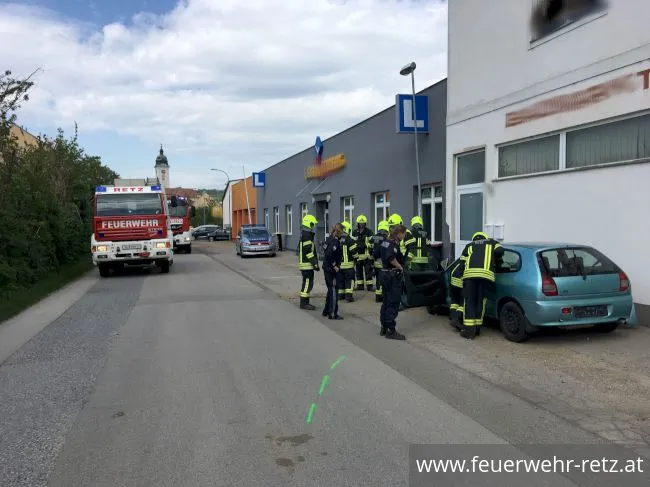 Foto 4, 02.05.2019, Technischer Einsatz - Fahrzeugbergung nach Verkehrsunfall