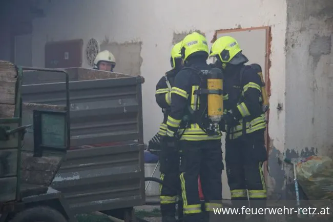 Foto 2, 07.08.2018, Brandeinsatz - Fahrzeugbrand in Unternalb