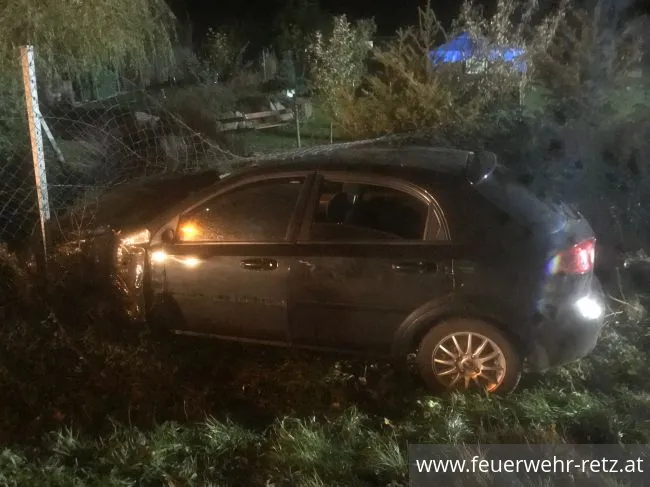 Foto 1, 06.11.2017, Technischer Einsatz - Fahrzeugbergung nach Verkehrsunfall