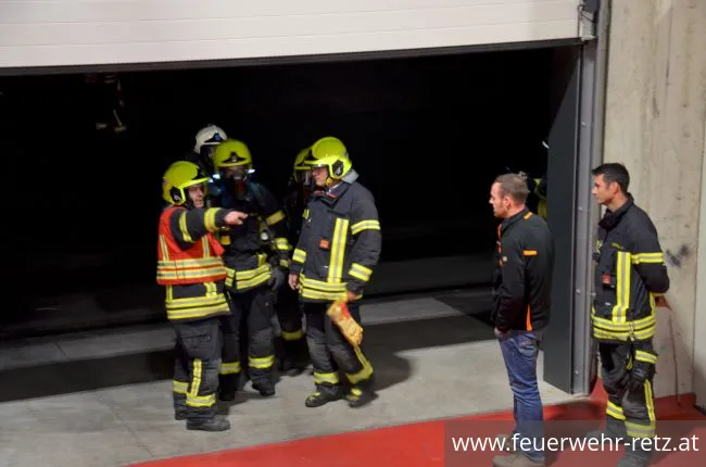 Foto 4, 28.09.2018, Gärgasunfall in Weinkellerei - Übung in Großtanklager