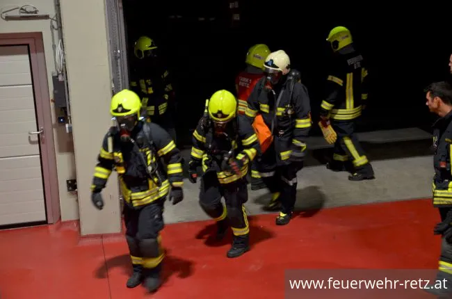 Foto 5, 28.09.2018, Gärgasunfall in Weinkellerei - Übung in Großtanklager