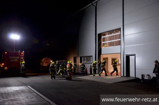Foto 14, 28.09.2018, Gärgasunfall in Weinkellerei - Übung in Großtanklager