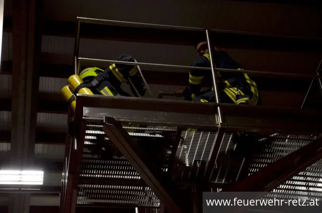 Foto 16, 28.09.2018, Gärgasunfall in Weinkellerei - Übung in Großtanklager